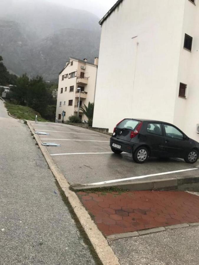 With A Parking Space - 20195 * Makarska